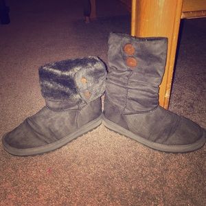 Sketchers boots